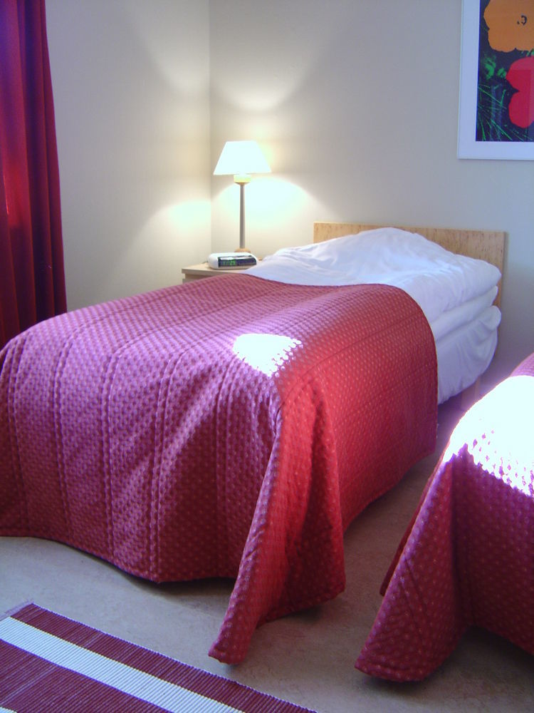 Nordiska Folkhoegskolan Bed And Breakfast Kungalv Exterior photo